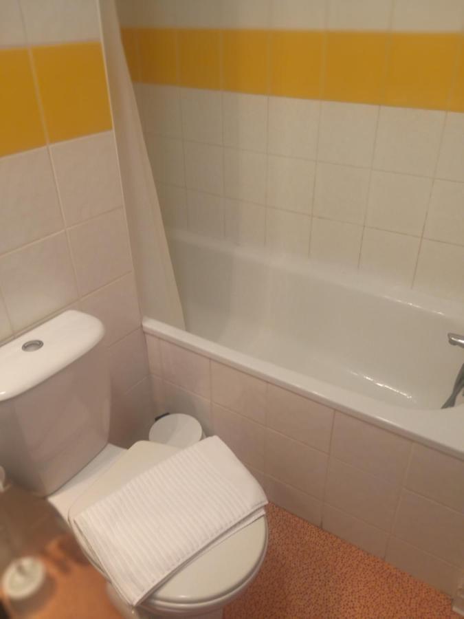 Studio Privatif Dans Hotel Residence Nimes Gare المظهر الخارجي الصورة