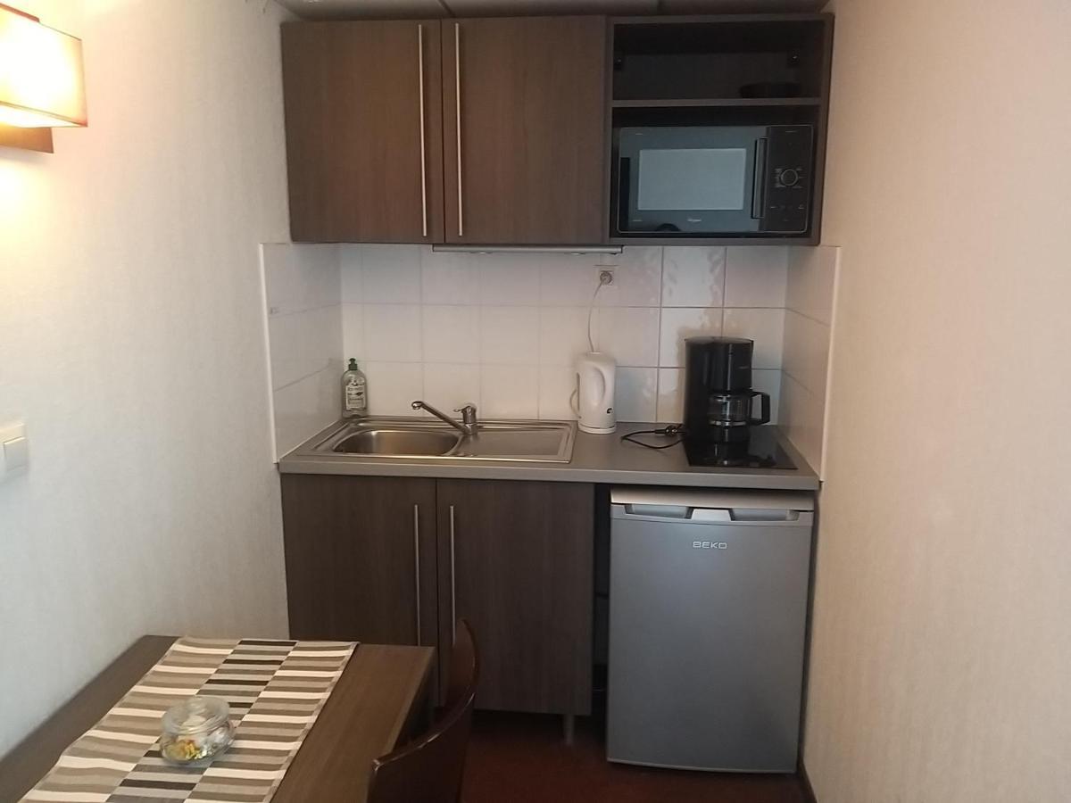 Studio Privatif Dans Hotel Residence Nimes Gare المظهر الخارجي الصورة